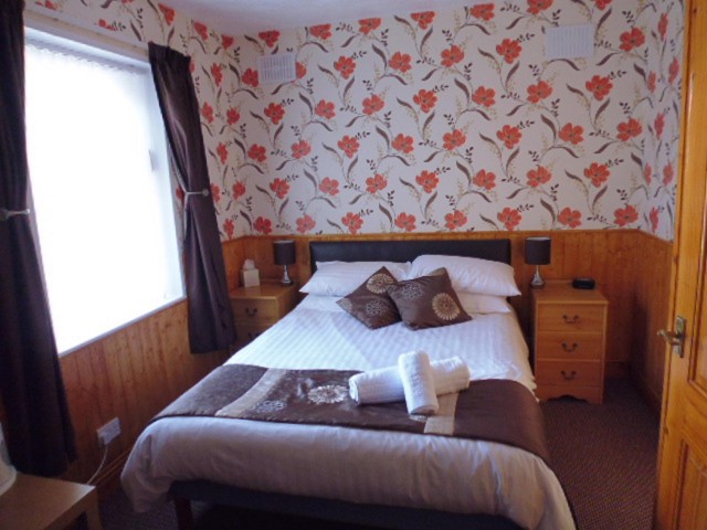 Larger Double Rooms With En-suite Room Only